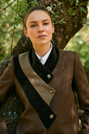 BROWN TRICOLOR BLAZER