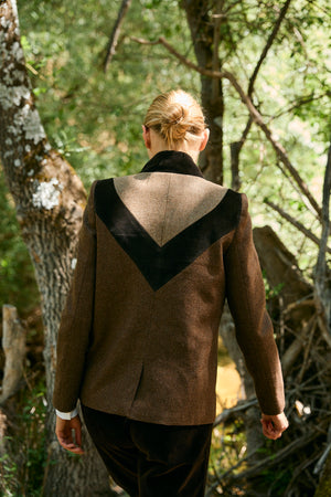 BROWN TRICOLOR BLAZER