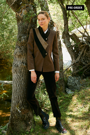 BROWN TRICOLOR BLAZER