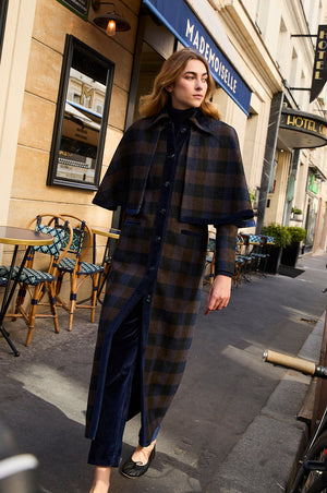 BASTILLE CAPE