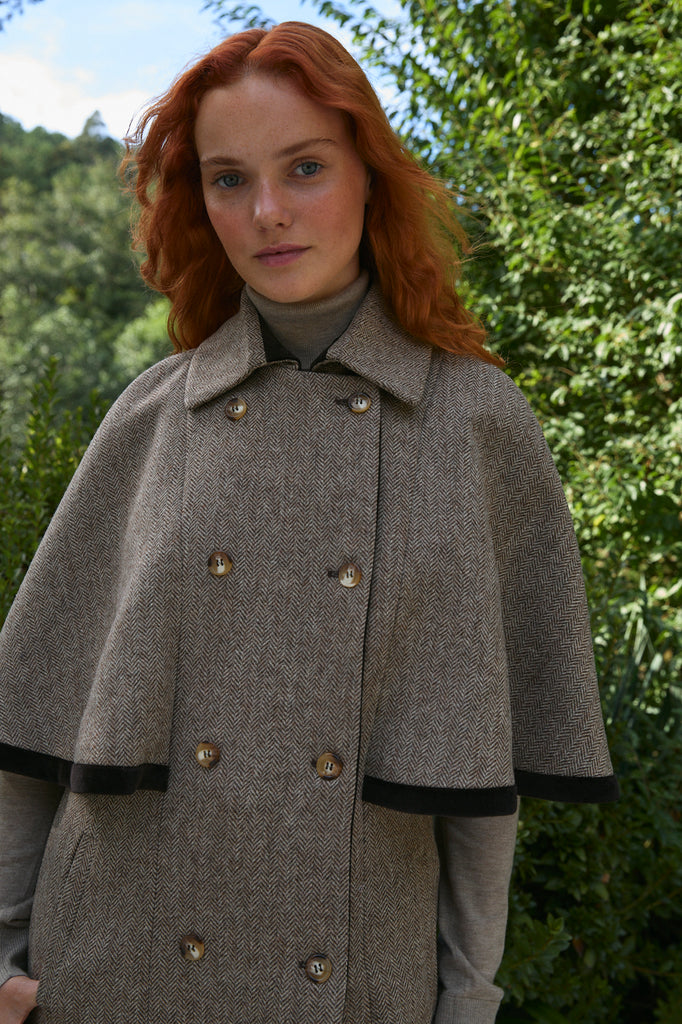 ELIOT CAPE COAT