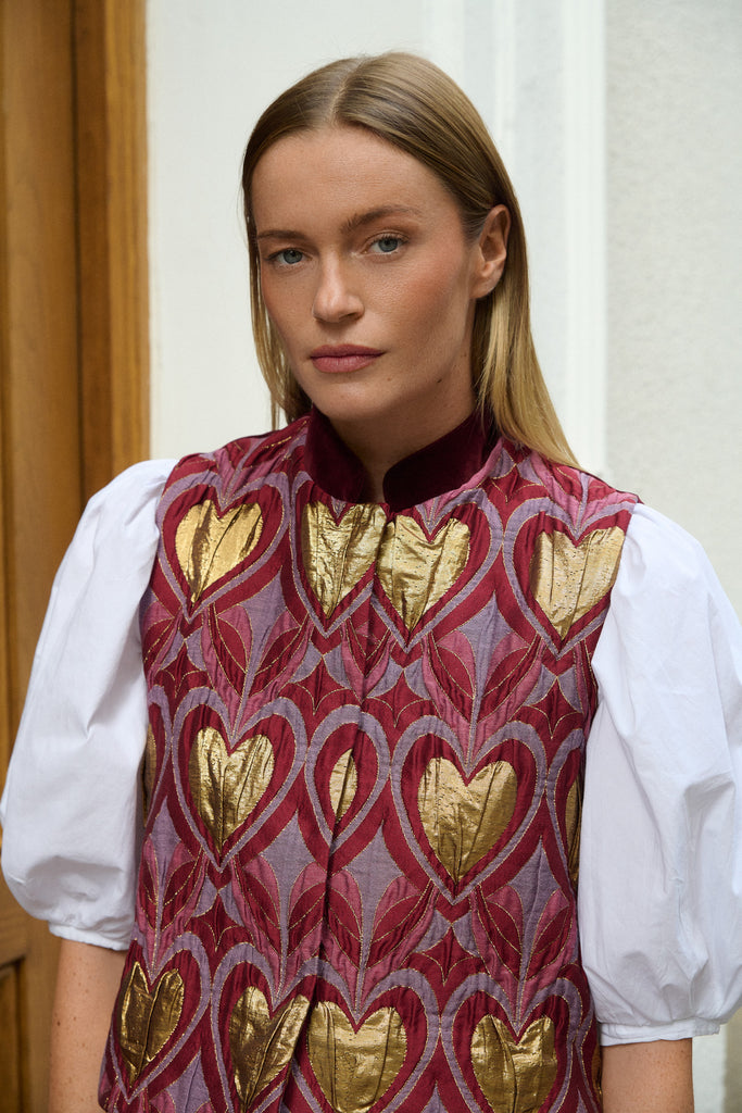 GARNET VIVIENNE VEST