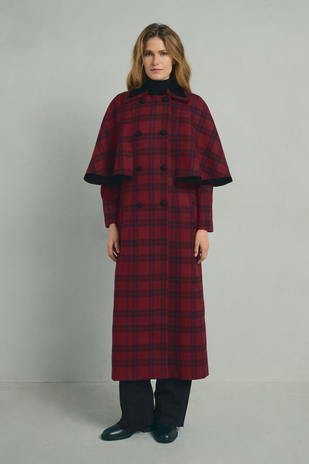 VERSAILLES CAPE