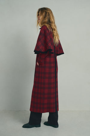 VERSAILLES CAPE