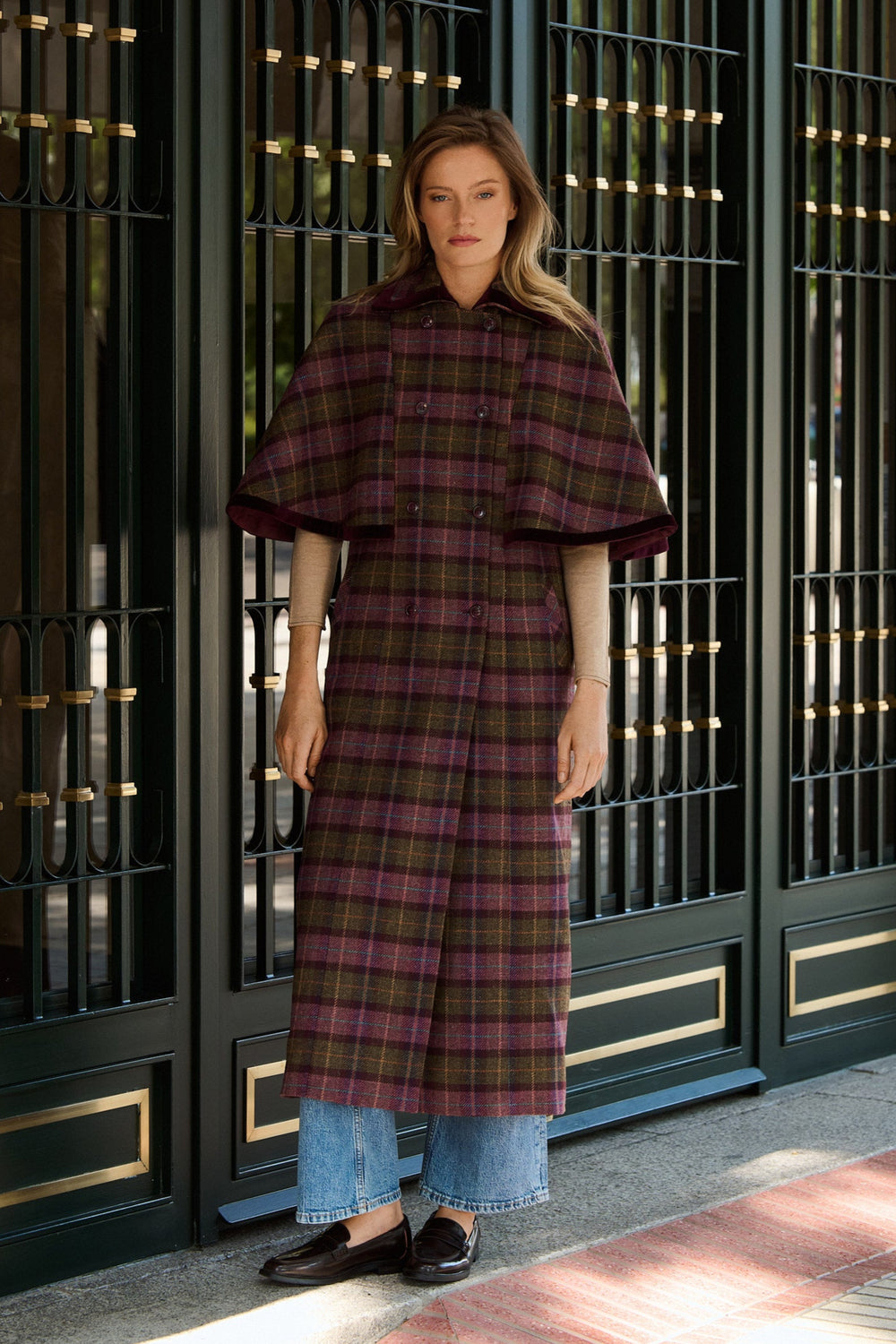 LAURENCE CAPE COAT